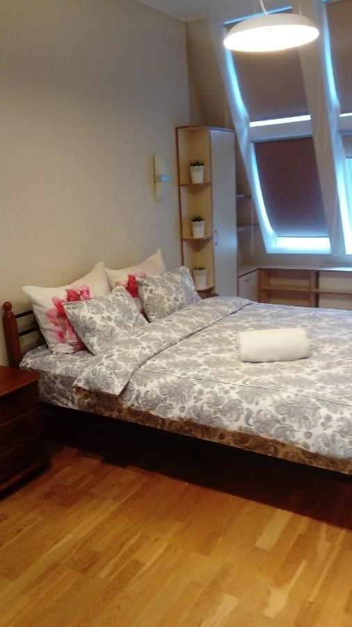 Appartamento Kungu 25 Oldtown & Free Parking Riga Esterno foto