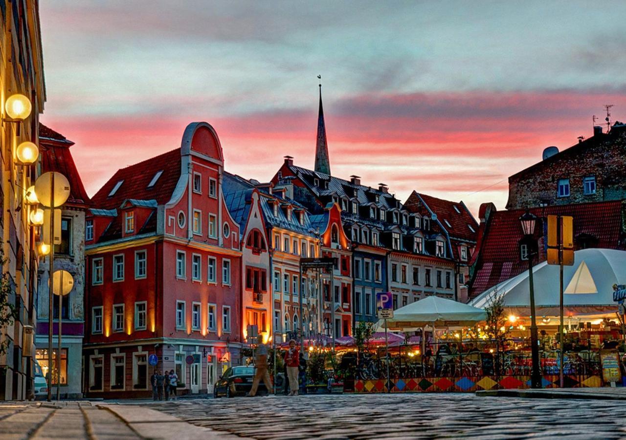 Appartamento Kungu 25 Oldtown & Free Parking Riga Esterno foto
