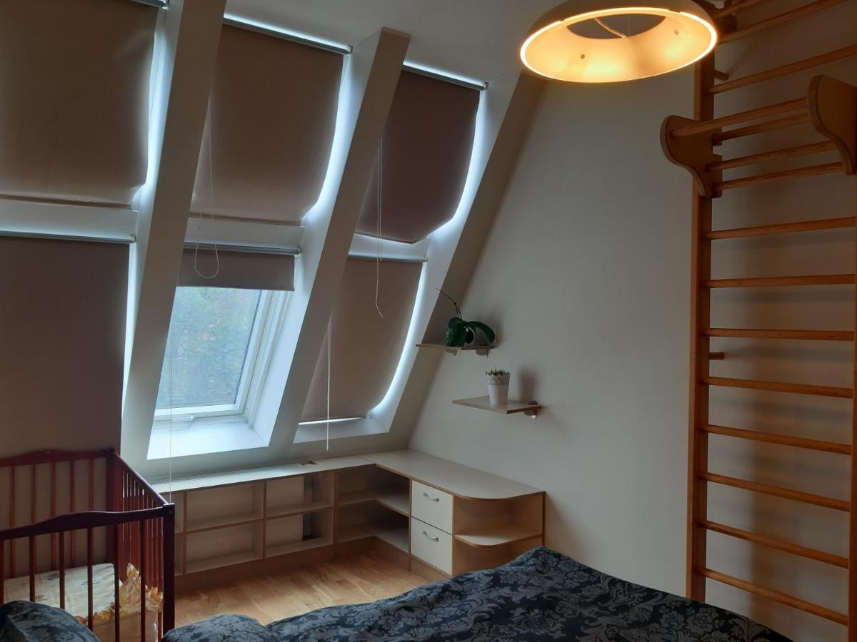 Appartamento Kungu 25 Oldtown & Free Parking Riga Esterno foto